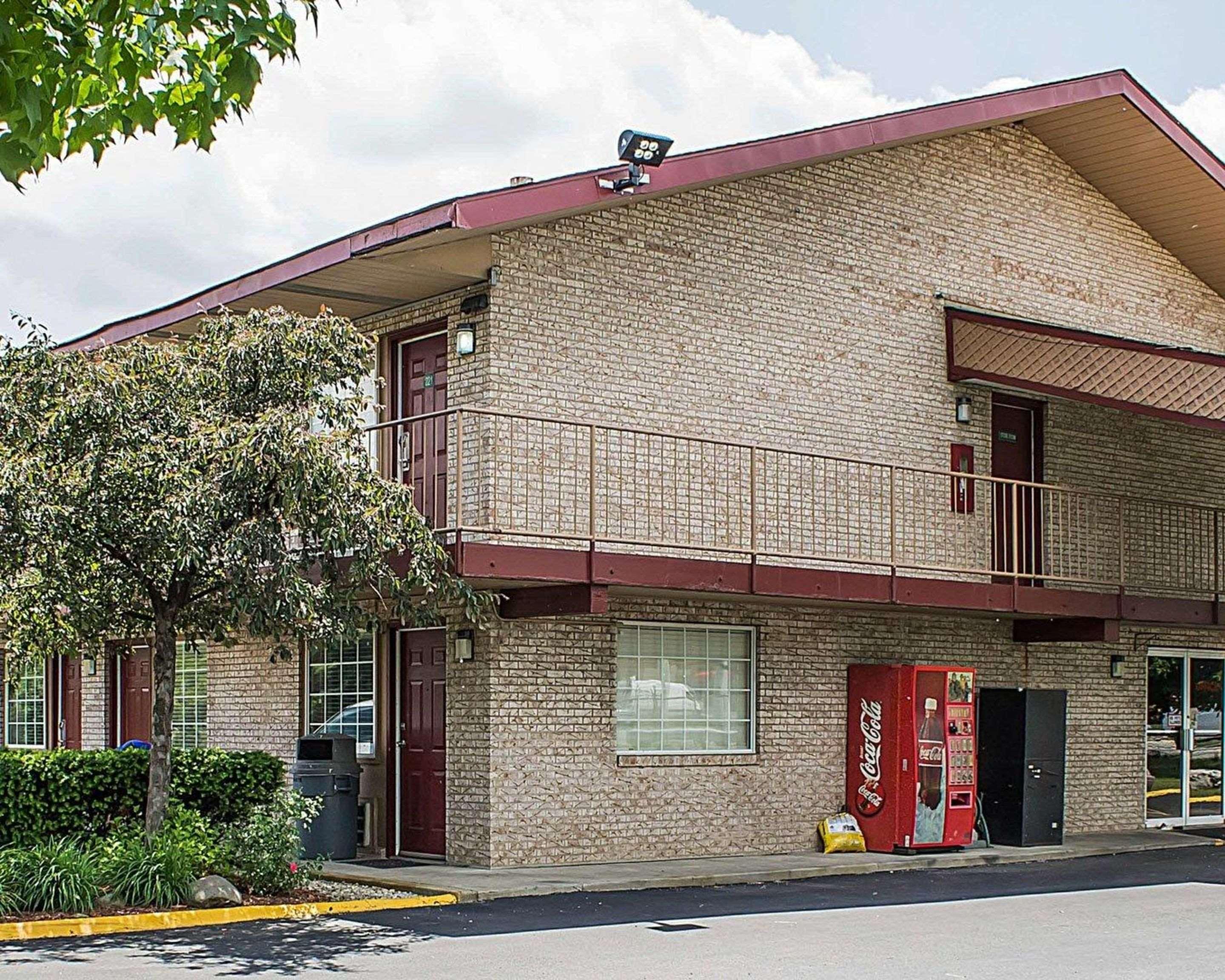 Econo Lodge Columbus Exterior photo
