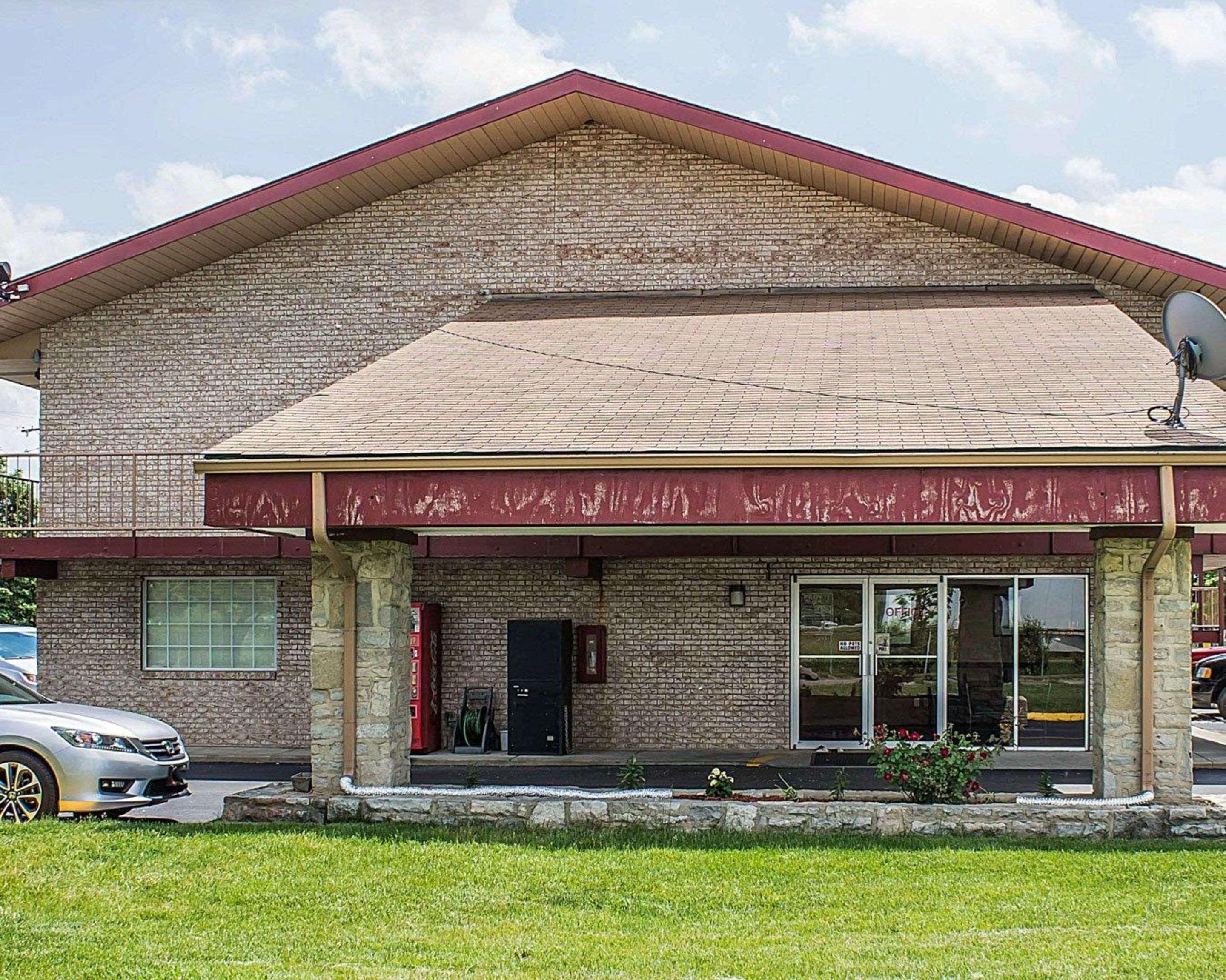 Econo Lodge Columbus Exterior photo