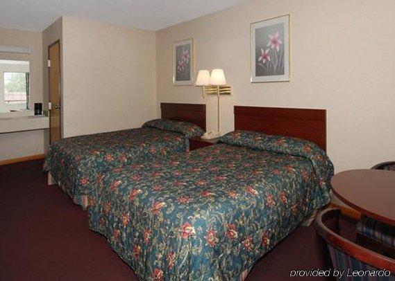 Econo Lodge Columbus Room photo